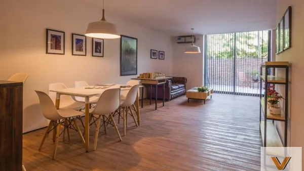 Departamento en Entre Ríos e/ Bouchard y Uruguay