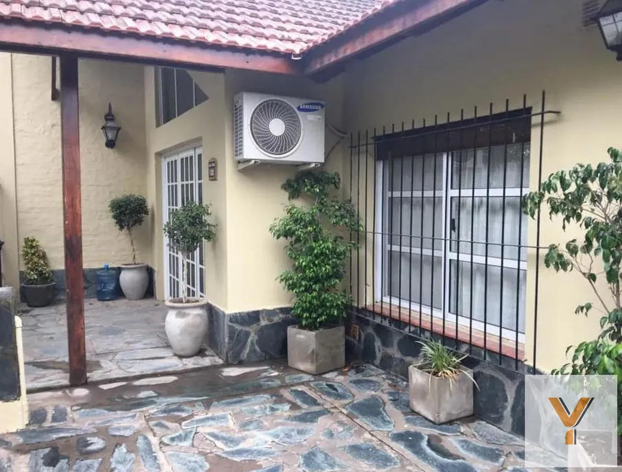Casa en Boulevard Pintos e/ 10 y 11