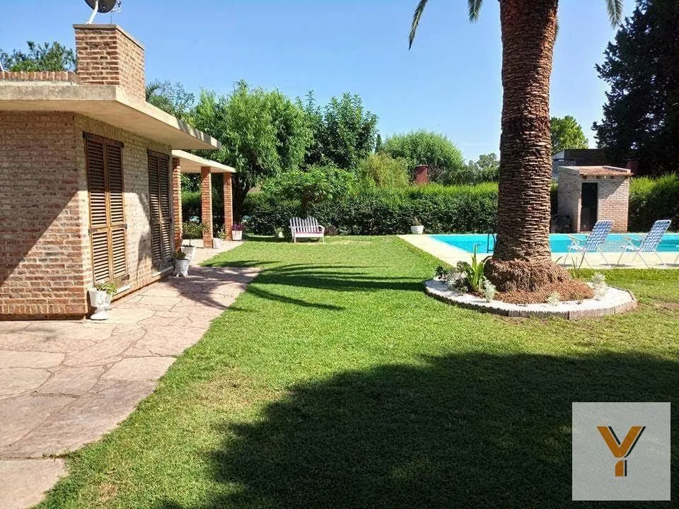 Casa en Avenida Santa Fe e/ Azcoaga y José Valdez