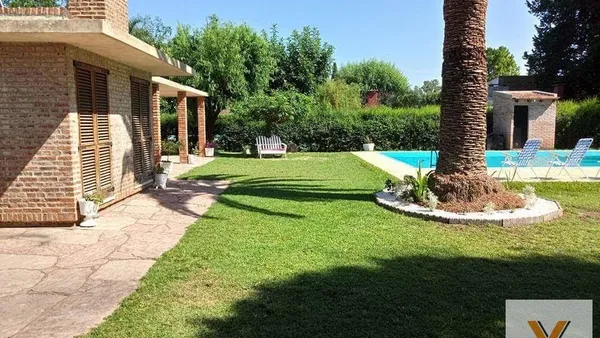 Casa en Avenida Santa Fe e/ Azcoaga y José Valdez