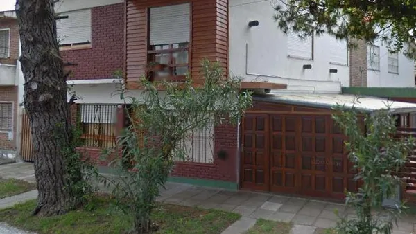 Casa en Santiago del Estero e/ Falkner y Esquiú