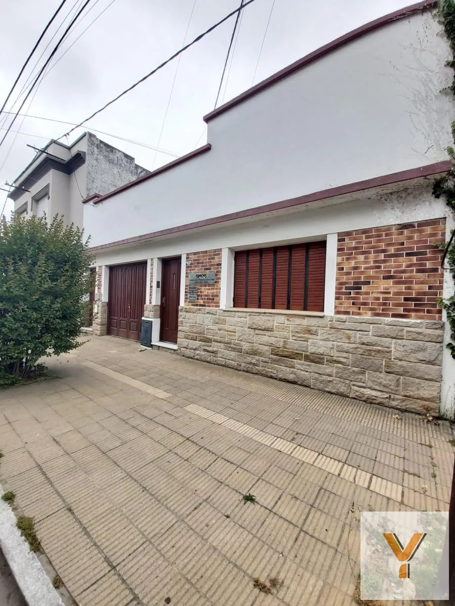 Casa en 50 e/ 59 y 61
