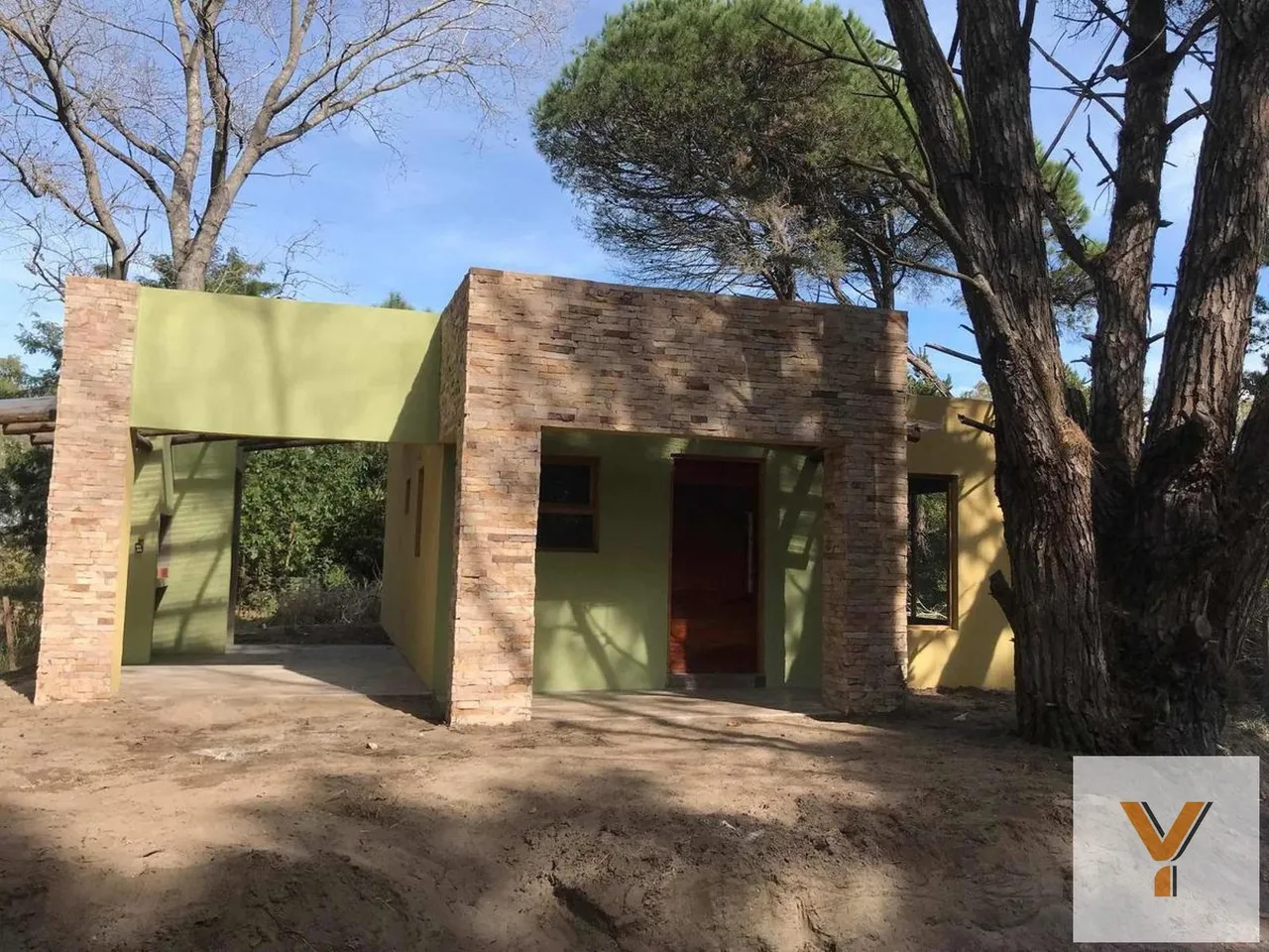 Casa en Los Arrayanes e/ Las Lilas y Los Pensamientos
