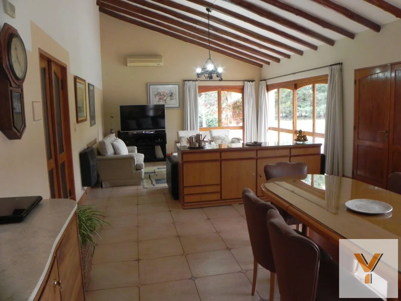 Casa en Quiroga y Ejército de Los Andes