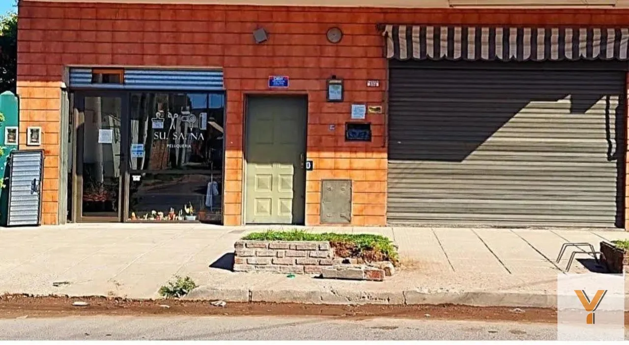 Local Comercial en Marcos De Bueno e/ 12 de Octubre y Paysandu