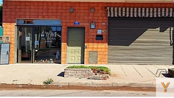 Local Comercial en Marcos De Bueno e/ 12 de Octubre y Paysandu