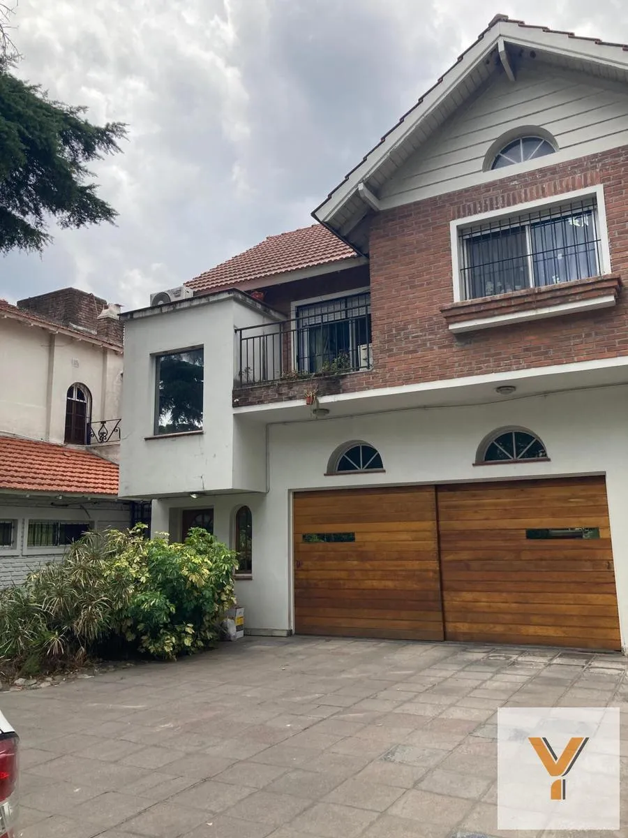 Casa en Presidente Juan Domingo Perón y Alberti