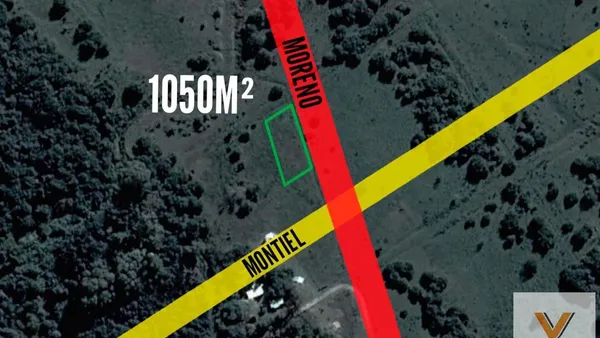 Terreno en Mariano Moreno y Montiel