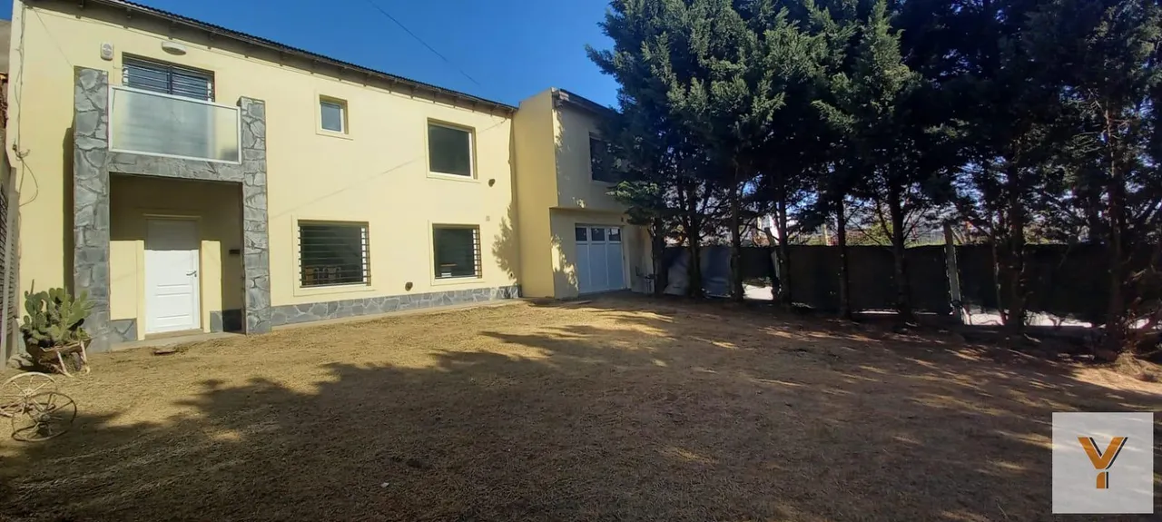 Casa en Avenida Estrada y Baigorria