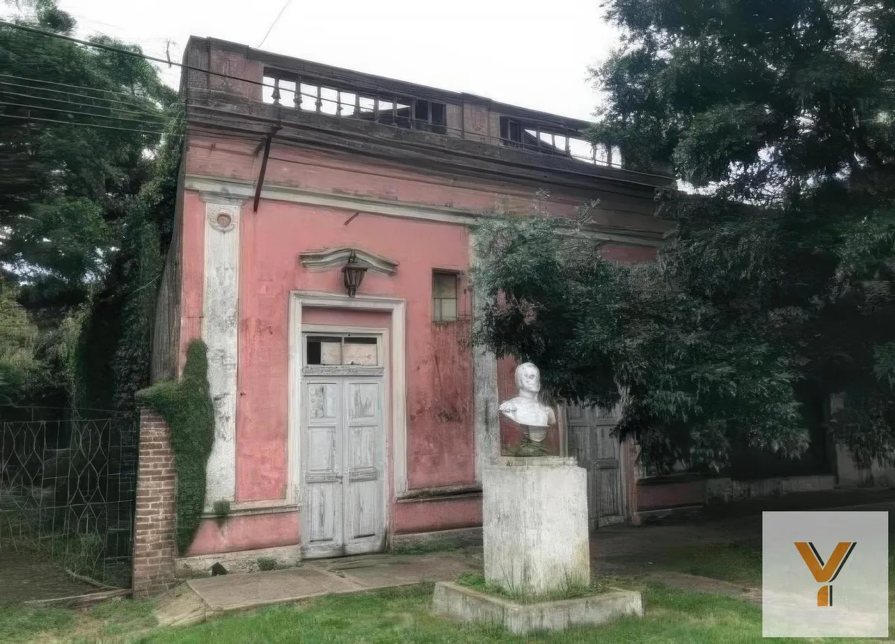 Casa en Domingo F. Sarmiento e/ América y San Martín