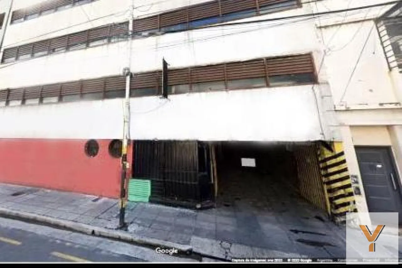 Cochera en Rawson e/ Lezica y Avenida Rivadavia