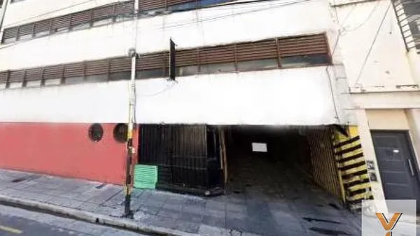 Cochera en Rawson e/ Lezica y Avenida Rivadavia