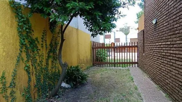 Casa en La Rioja e/ Hernandarias y Zuviria