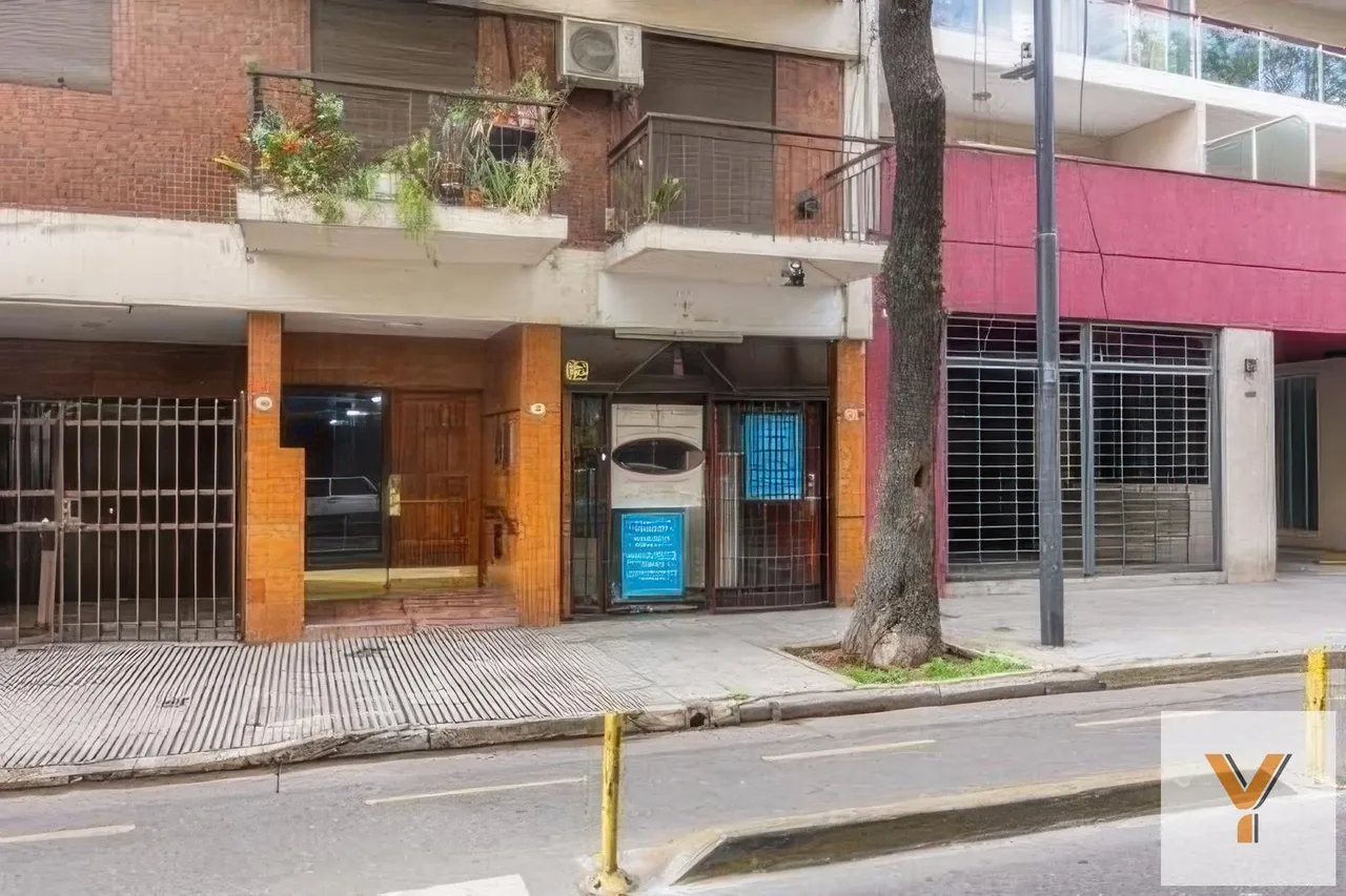 Local Comercial en Rincón e/ Avenida Belgrano y Venezuela