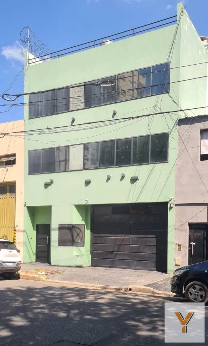 Edificio en Patagones e/ Monasterio y Manuel García