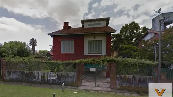 Casa en 5 e/ 104 y 106