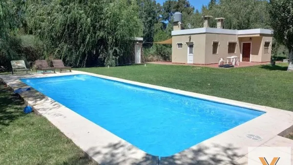 Casa en Los Eucaliptos e/ Los Abedules y Los Aromos