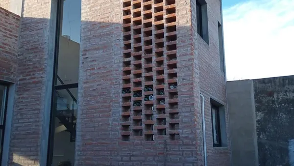 Casa en Laprida e/ Padre Zacarias y Basso Dastugue