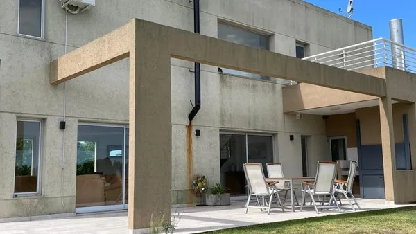 Casa en La Florentina - Pueblo de Chacras
