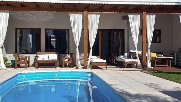 Casa en Pasaje Balcarce e/ San Lorenzo y 14 de Julio