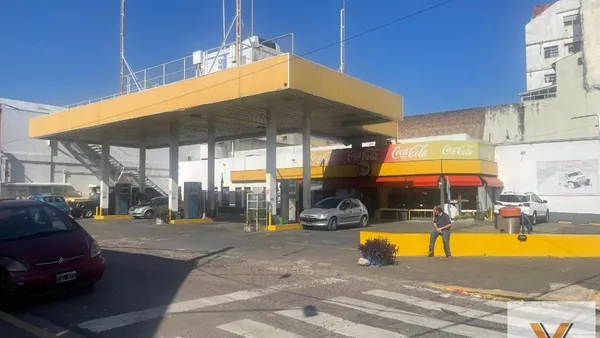 Edificio en Avenida Crovara y 30 de Agosto