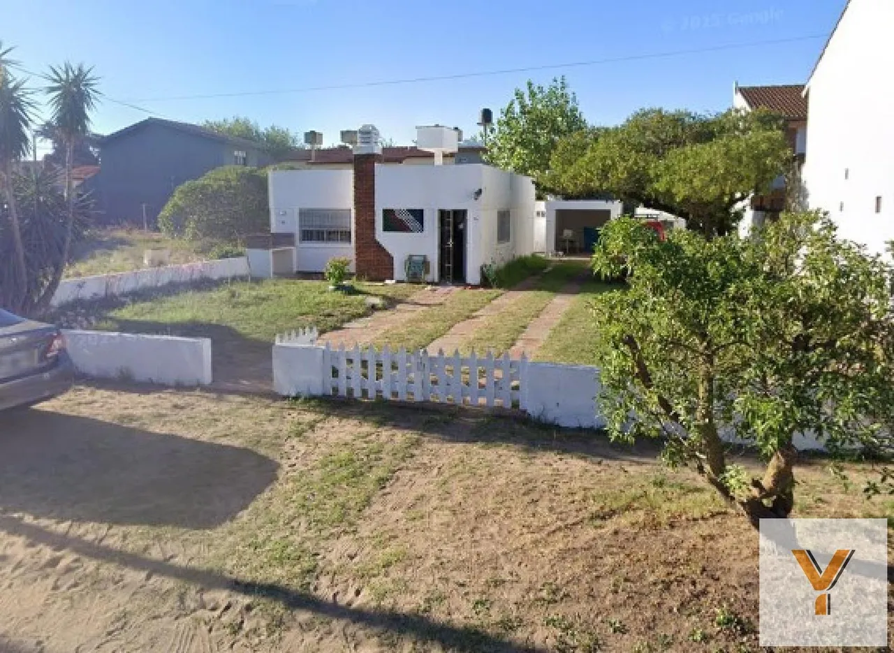 Casa en 94 e/ 1 y Avenida Costanera