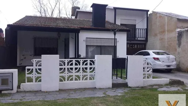 Casa en 45 e/ 12 y 13