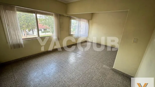 Departamento en Av Alvear, semicentro Tandil