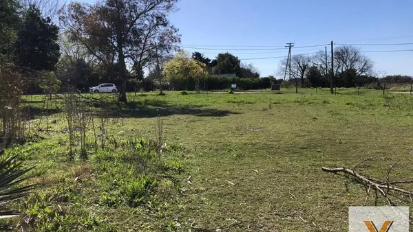 Terreno en Narciso Laprida y San Martin