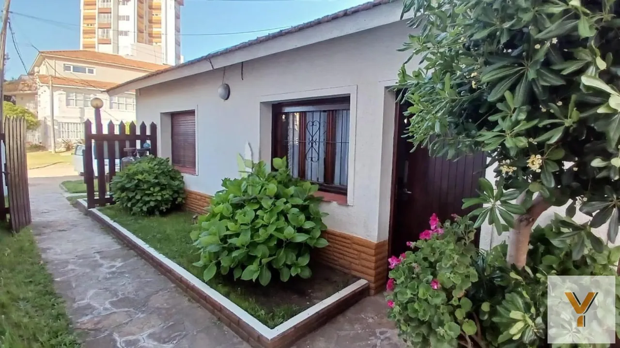 Departamento en Paseo 140 e/ Playa y Avenida 1