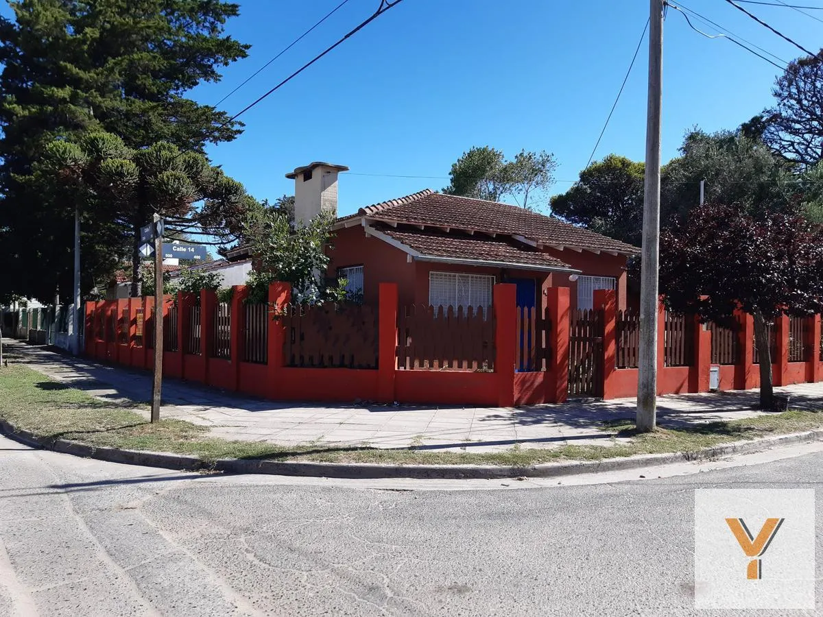 Casa en 14 y 7