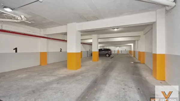 Cochera en 11 e/ 38 y 39