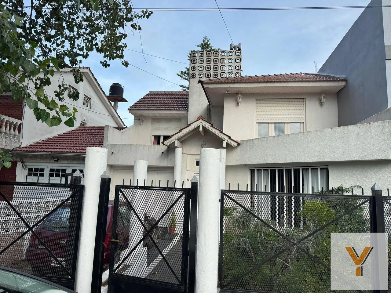 Casa en 129 e/ 103 y 104