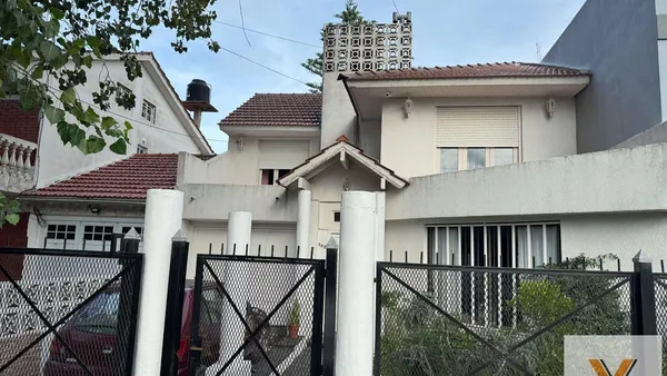 Casa en 129 e/ 103 y 104