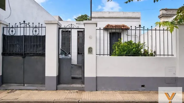 Casa en 2 Bis y 530