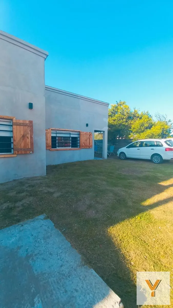 Casa en 79 e/ 1 y Costanera
