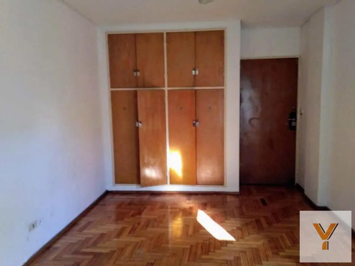 Departamento en Avenida La Plata e/ Carlos Calvo y Pedro Bidegain