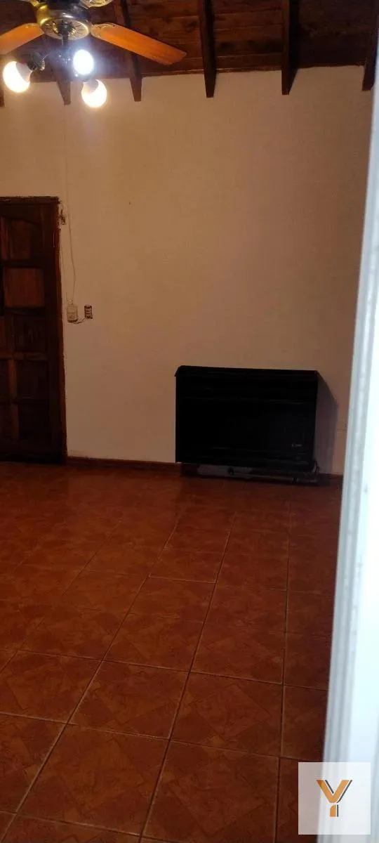 Departamento en Avenida Tercera e/ Avenida II y Calle 12