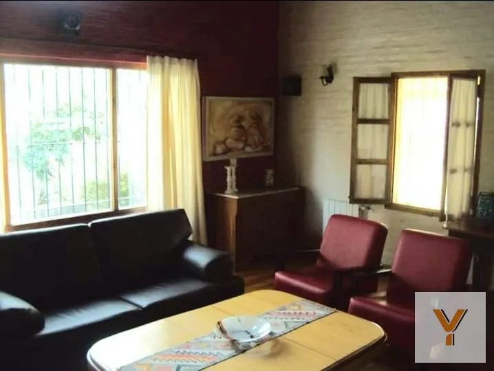 Casa en 79 y 50