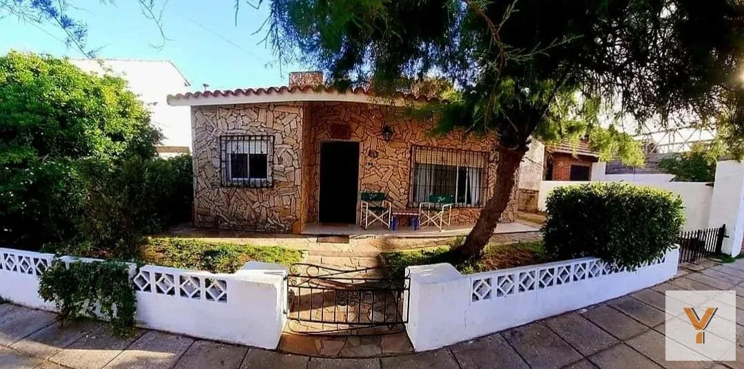 Casa en 1 y 69