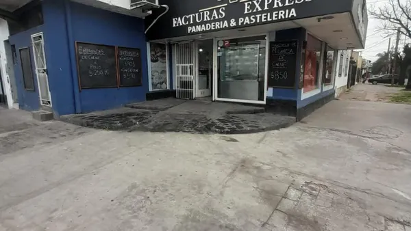 Fondo de Comercio en Avenida Hipólito Yrigoyen y Uruguay
