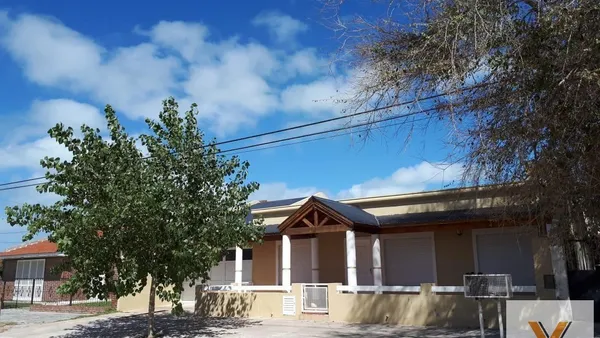 Casa en 13 e/ 20 y 22