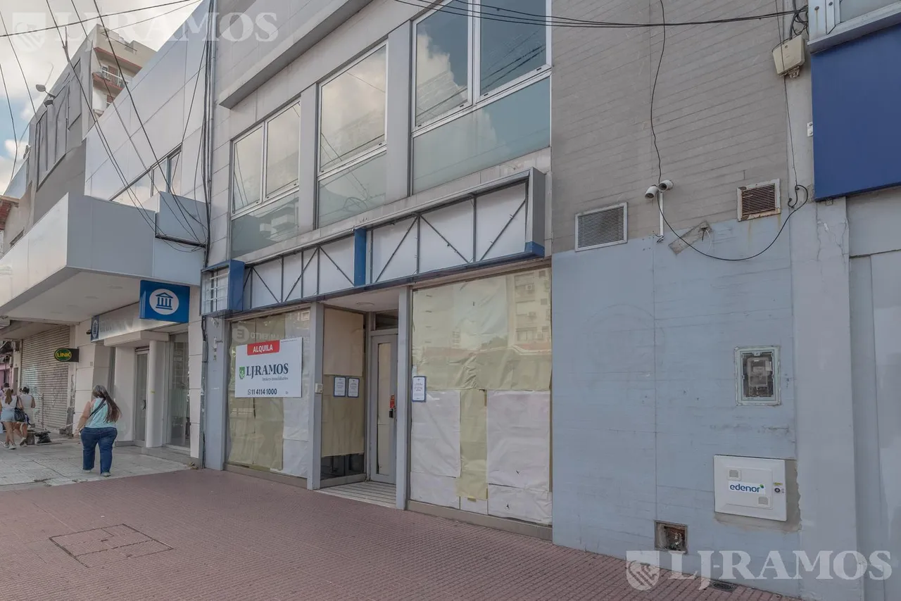 Local Comercial en SANTA FE N°2136
