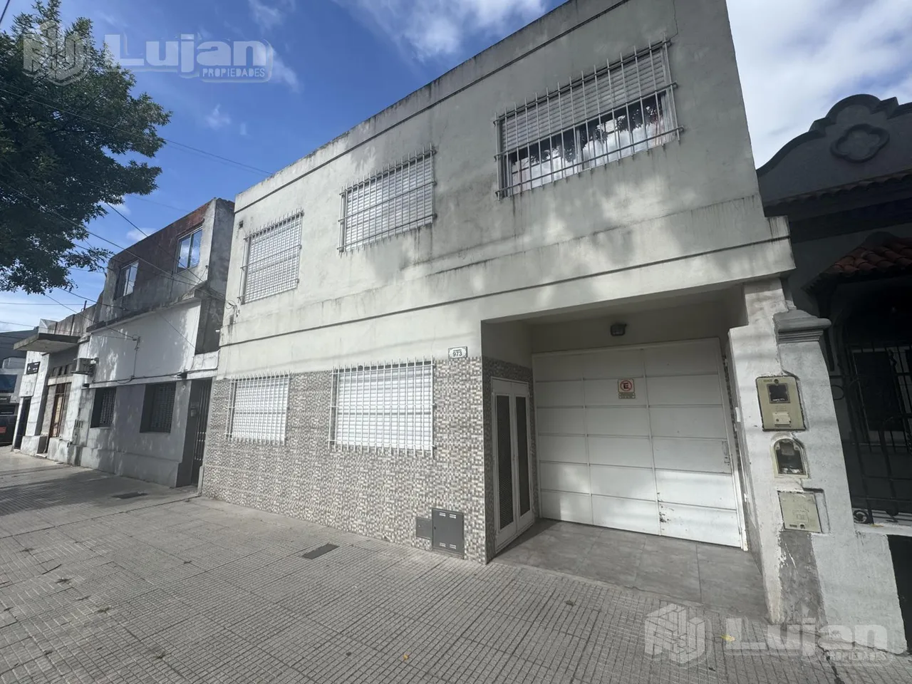 Departamento en Homero entre Rodó y Chascomús