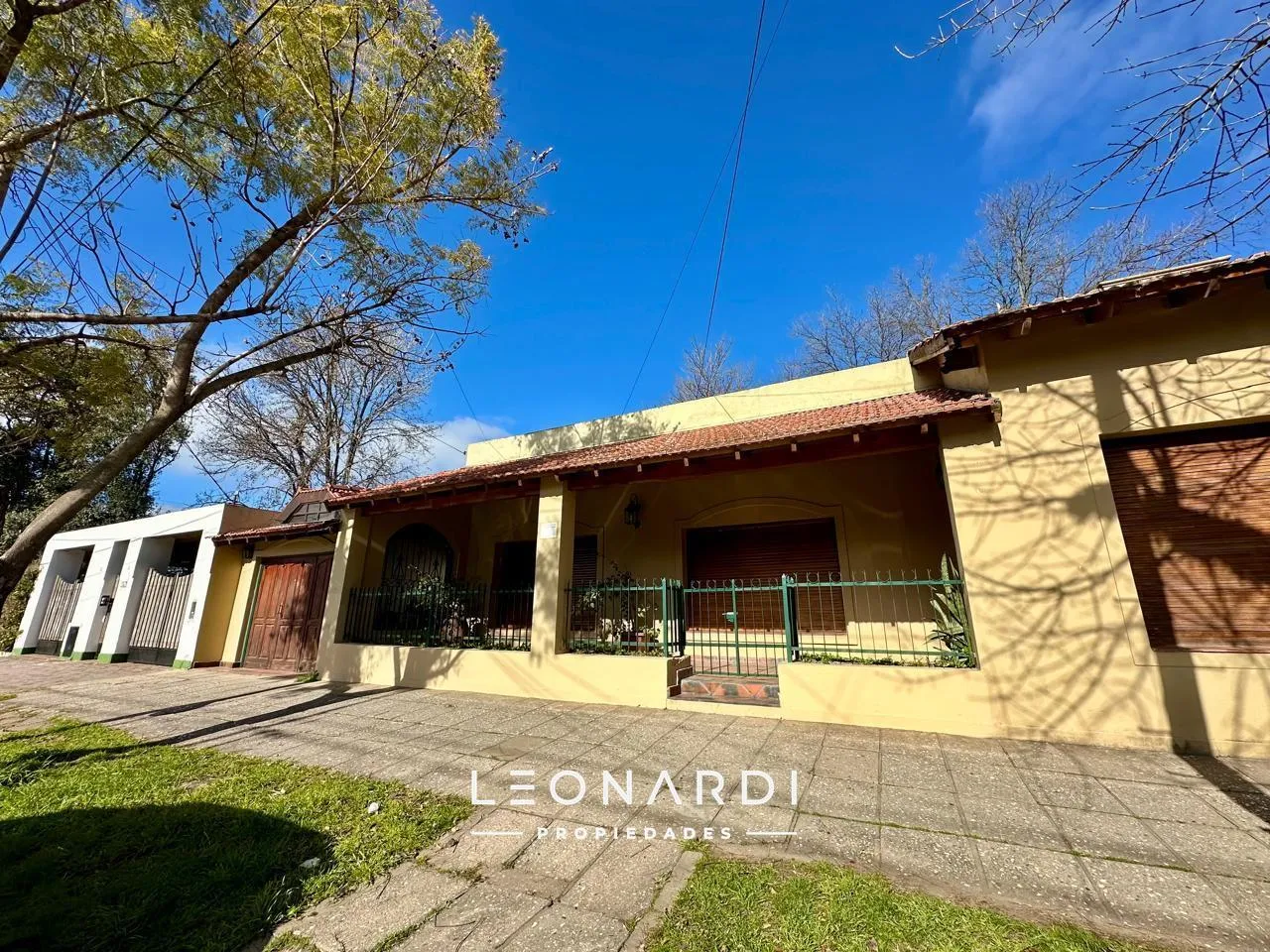 Casa en Colón 142