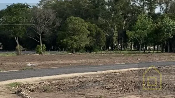 Terreno en Apatamas al 2500