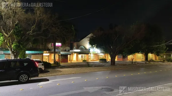 Local Comercial en Int. Tomkinson 2000, San Isidro, Provincia de Buenos Aires