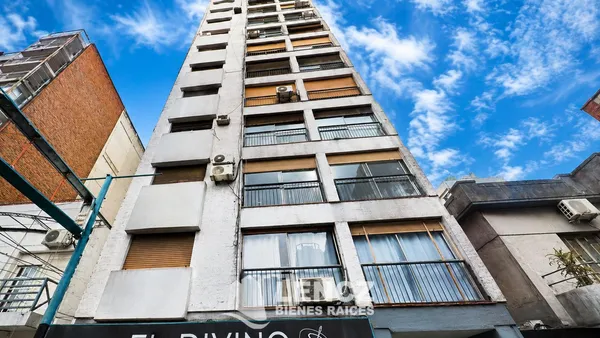 Departamento en ALSINA al 100