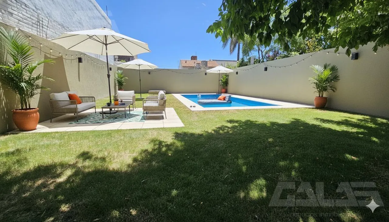Casa en Italia entre Arredondo y Loreto