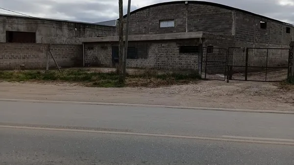 Galpon en Av Las Malvinas 7850